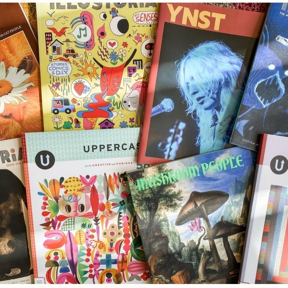 Books & Magazines - Picture 1 of 1